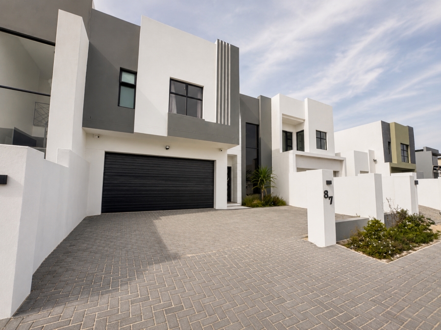 4 Bedroom Property for Sale in Sandown Western Cape